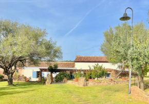 ISS Travel, Li Funnesi House - with private garden, air-condition and two bathrooms San Teodoro
